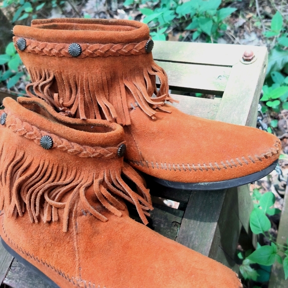 Minnetonka Boot Moccasin Hi top back zip  Suede Leather Size 10 Rubber Sole - Picture 5 of 9